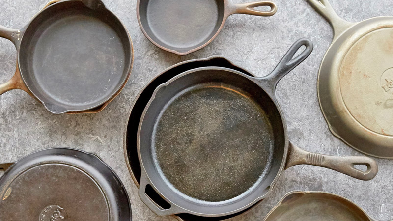 Cleaning outlet iron skillet