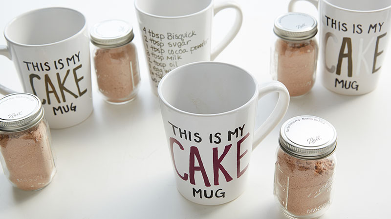 Cake mugs and jars of mug-cake mix