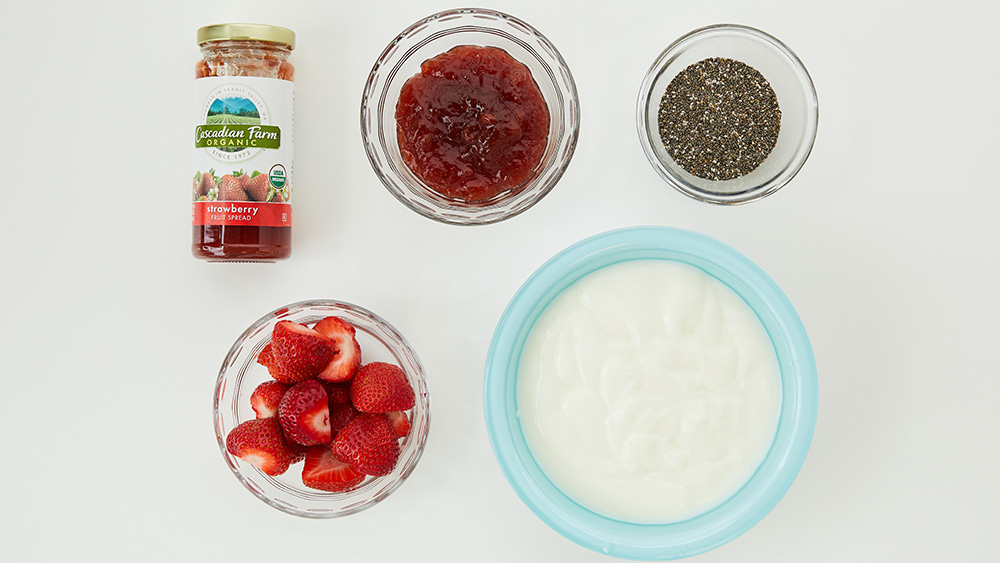 Overnight Chia Pudding Ingredients