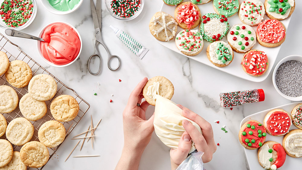 how to decorate sugar cookies