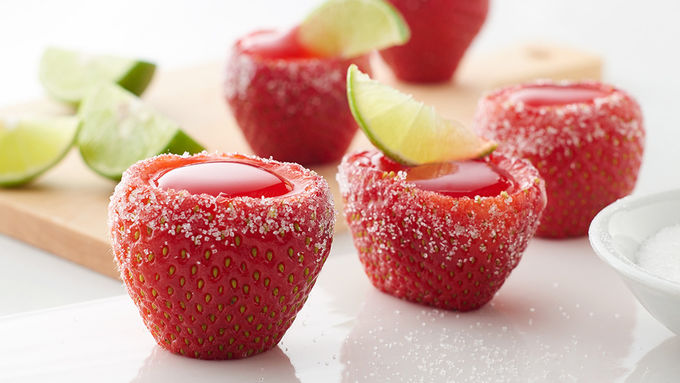 strawberry daiquiri jello shots