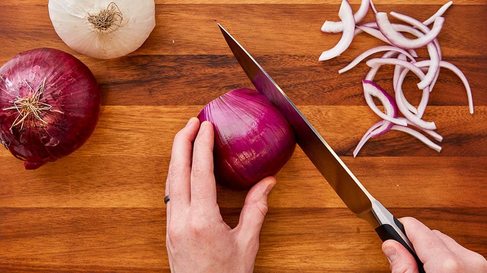 how to cut onions without crying