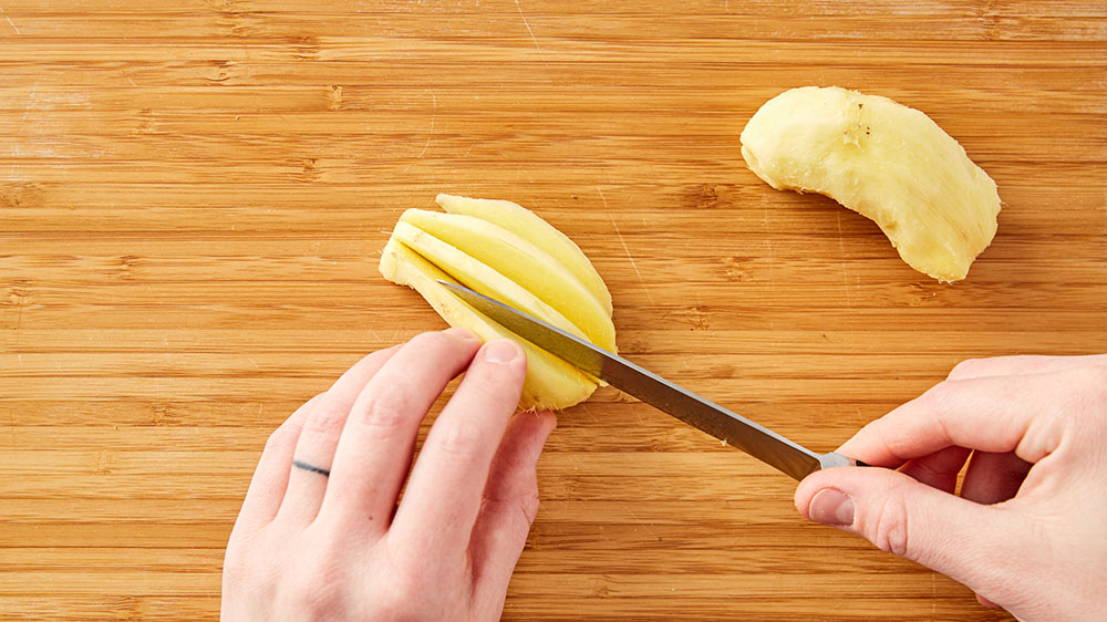 cutting ginger