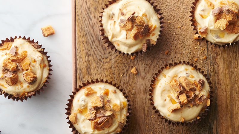 No-Bake Butterfinger™ Cheesecake Cups