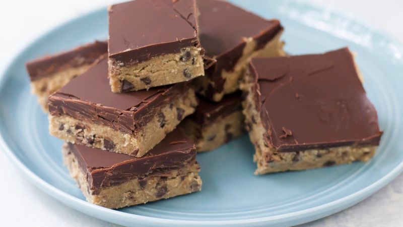 No-Bake Chocolate Chip Cookie Dough Bars