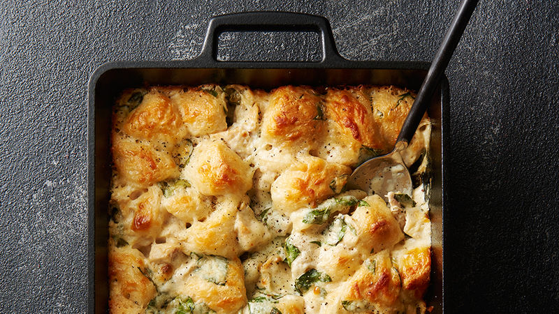 5-Ingredient Chicken Alfredo Bubble-Up Bake